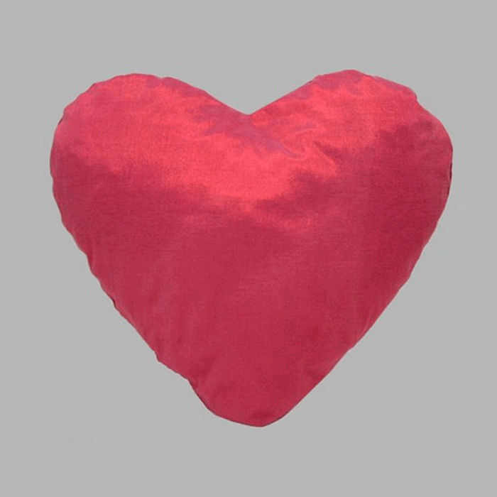 3 kussen in hart vorm kleur rood 43 x 44 cm
