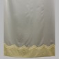 Voilages en voile avec bordure brodée jaune