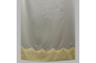 Vitrage in voile met geborduurde rand in geel