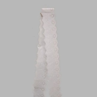 broderie kleur wit breedte 55 mm lengte 780 cm