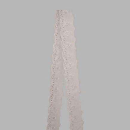 broderie kleur wit breedte 40 mm lengte 14 meter