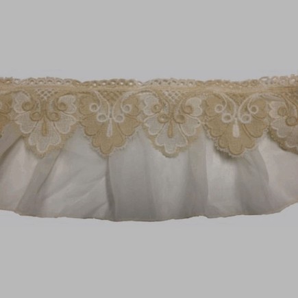 ruffle lace and voile ecru Height 17 cm