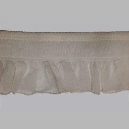 ruche ecru voile breed gerimpeld