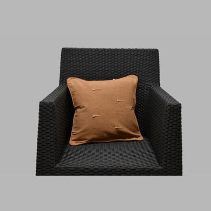 Decorative cushion cover light brown with coarse thread design 40 × 40 cm