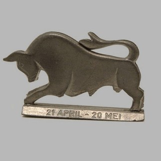 D'étain constellation taureau