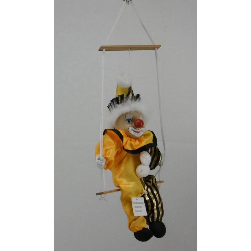 Clown sur Balançoire – Une Nostalgie Ludique pour Tout Intérieur Clown sur Balançoire – Une Nostalgie Ludique pour Tout Intérieur