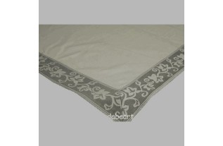 Top robe avec une bordure grise avec des feuilles