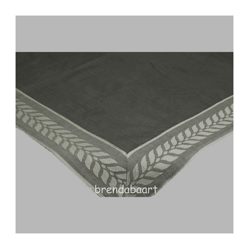 wheat top dress with decorated edge