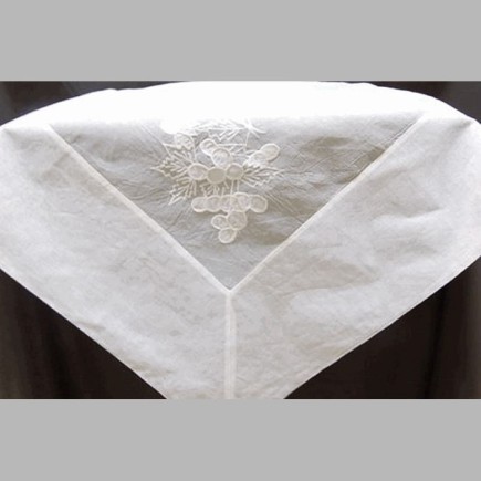 tablecloth organza with grapes color white 150 x 150 cm