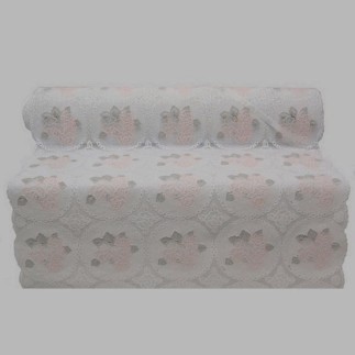 Chemin de table plastique blanc avec des roses rouge larg 50 cm