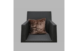 kussenovertrek met kraaltjes bruin