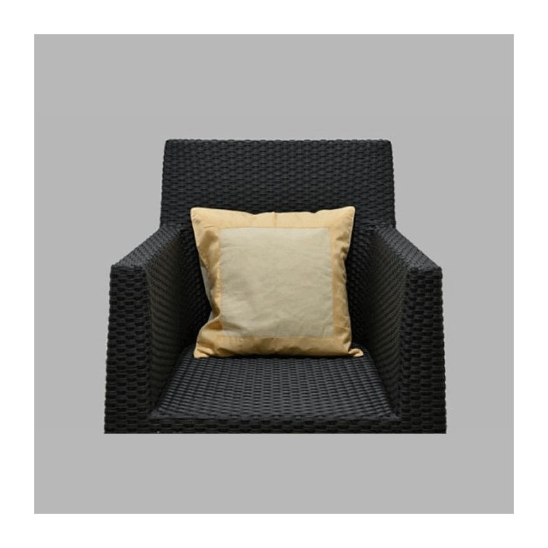 coussin de couleur vanille