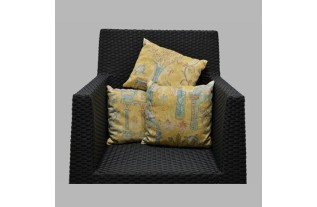 kussen met grieks design