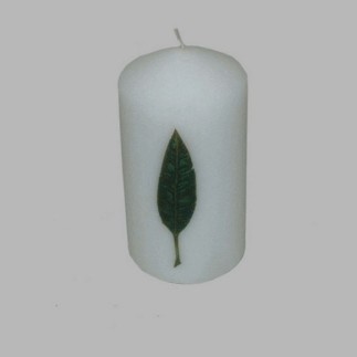 kaars bananenblad kleur wit 13 cm hoog 7 cm