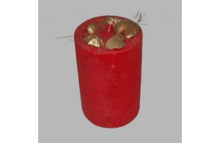 bougie avec coquillages dorés couleur rouge 11.5cm haut 7.5 cm section transversale