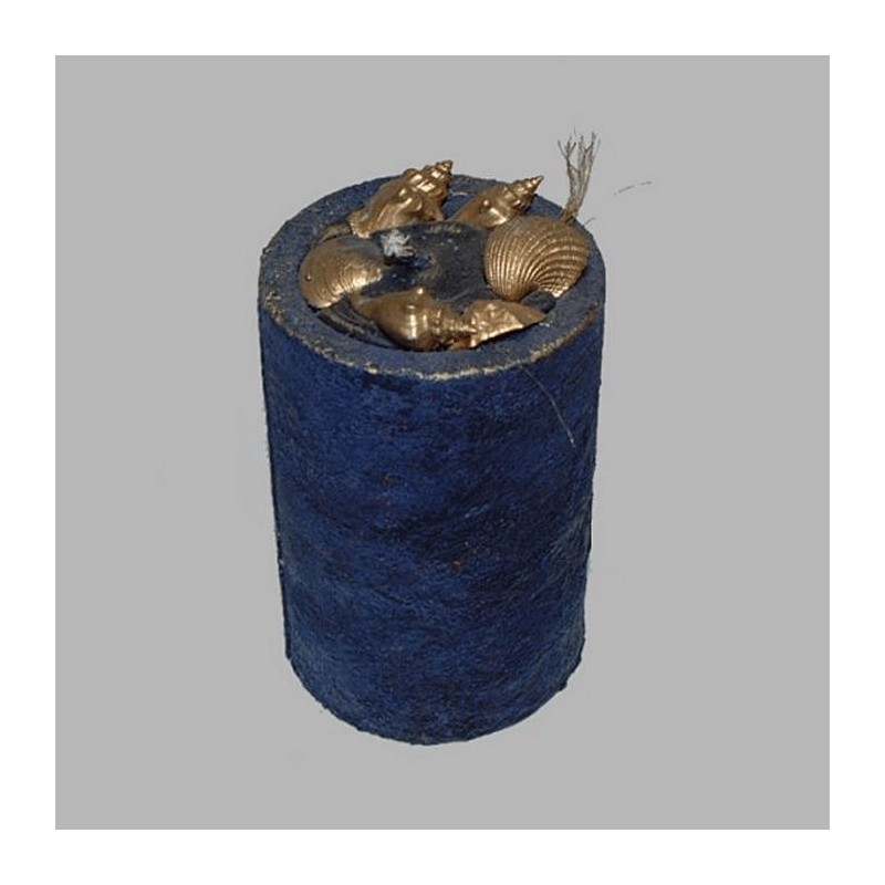 bougie avec coquillages dorés couleur bleue 11.5 cm haut Dm 7.5 cm  section transversale