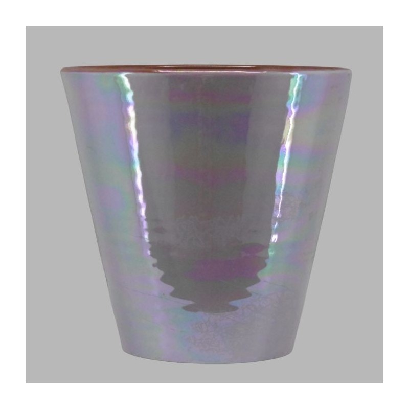 Flower pot in the color pearl