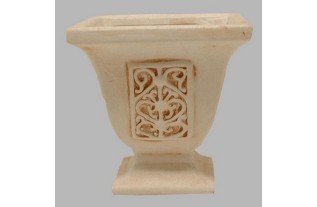 stenen bloemenvaas met schild