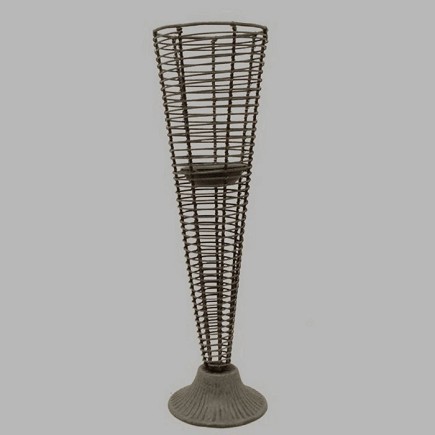 ijzeren mand op puntvorm h 45cm br 12cm