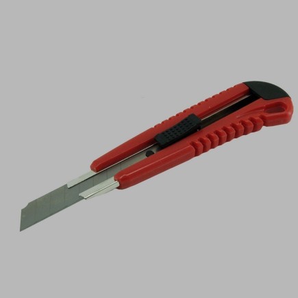 lame sécable couteau prof18 mm LION guide couteau en métal