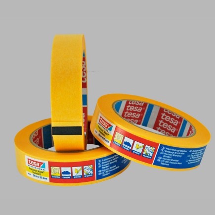 Tesa precisiecrêpe afplaktape / maskeertape 50 meter lang 25 mm breed