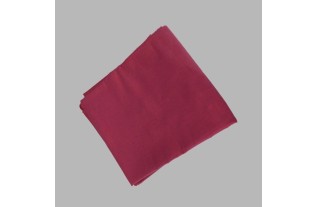 Des Possibilités Infinies pour Votre Intérieur avec du Tissu Drapé Bordeaux