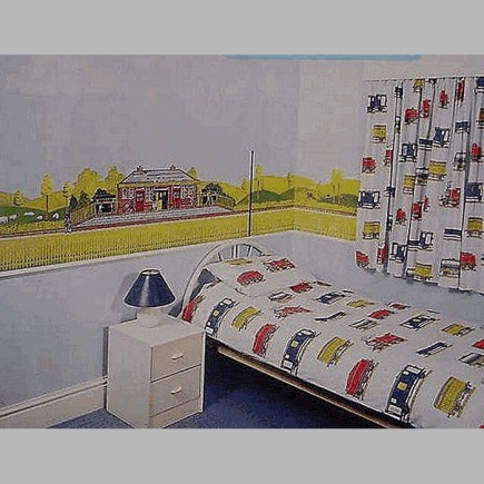 Decorations for kidsrooms of frieze frame design Train rails