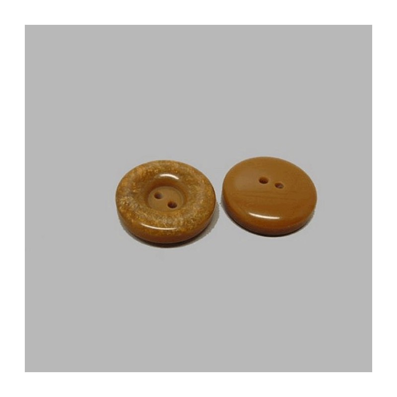 Marble look light brown button 22 mm
