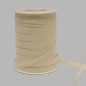 Decoratie lint van papier creme 10 mm per spoel van 250 meter Decoratie lint van papier creme 10 mm per spoel van 250 meter