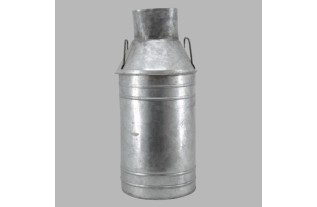 Vintage Zinc Milk Can – A Rustic Eye-Catcher for Any Interior