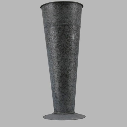 Robuuste Zinken Vaas – Tijdloze Elegantie voor Elk Interieur