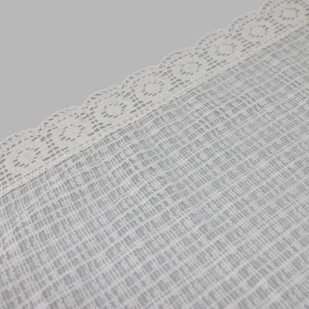 Tablecloth with Elegant Lace Border – 85 x 100 cm, Handmade in Our Atelier
