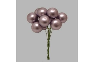 Boules de Noël sur le fil couleur violet 15 mm 10 pièces