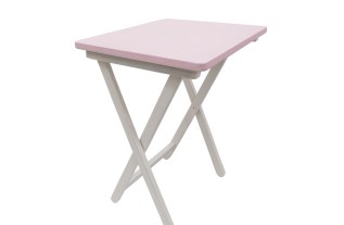 Table pliante peinte avec de la peinture décorative en rose shabby et blanc neige