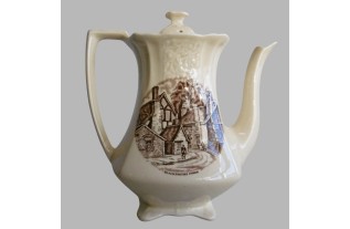 Théière Vintage avec Scène de Forge Art Céramique Classique