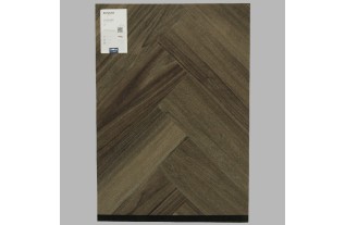 juglans Naturals HBE 50 LVRH 3088 Coretec chevron plancher pvc