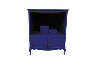 Élégante armoire bleue – peinte en Sint Helena Blue