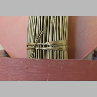 Branches de bois fines couleur or longueur 116 cm
