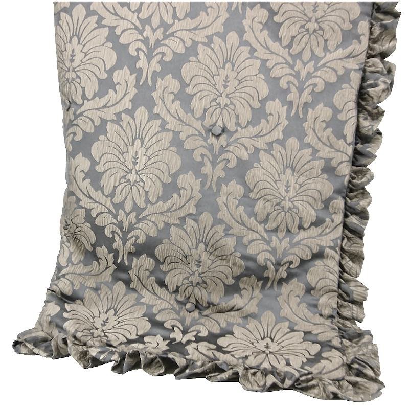 Quilted Bedspread with Ruffles and Covered Buttons – 145 × 145 cm