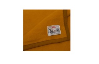 Aabe Wool Blanket Ochre – Warm Accent & Timeless Comfort (150 × 220 cm)