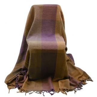 Grand Foulard – A Warm & Timeless Statement for a Country Interior (220 × 250 cm)
