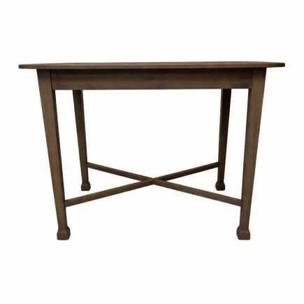 Tafel in Decoration Paint White Wash – Tijdloze Rust en Ambacht