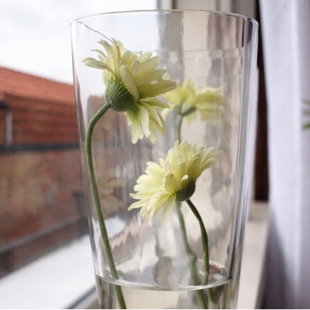 Silk gerbera – white – 65 cm