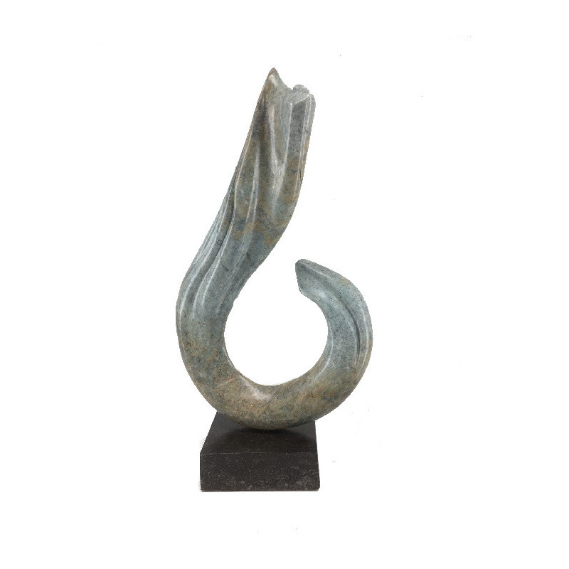 KL007 een krachtige, maar verfijnde aanwezigheid KL007 een krachtige, maar verfijnde aanwezigheid