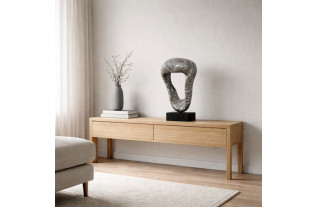 KL012 embodies quiet strength