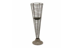 IJzeren mand op puntvorm – 45 cm hoog, 12 cm breed