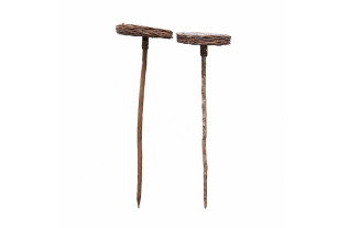 Basket on stick – set of 2 natural garden accents
