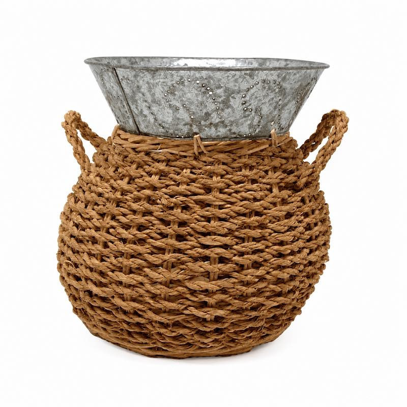 Panier en corde avec bord en zinc – contraste chaleureux et brut