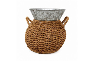 Rope basket with zinc top – warm & rugged contrast