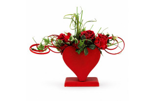Medici Red heart with wax roses